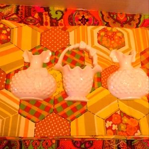 Set of three Burwood White Plastic Hobnail 1985 1980s Vintage Wall Pocket Decor
